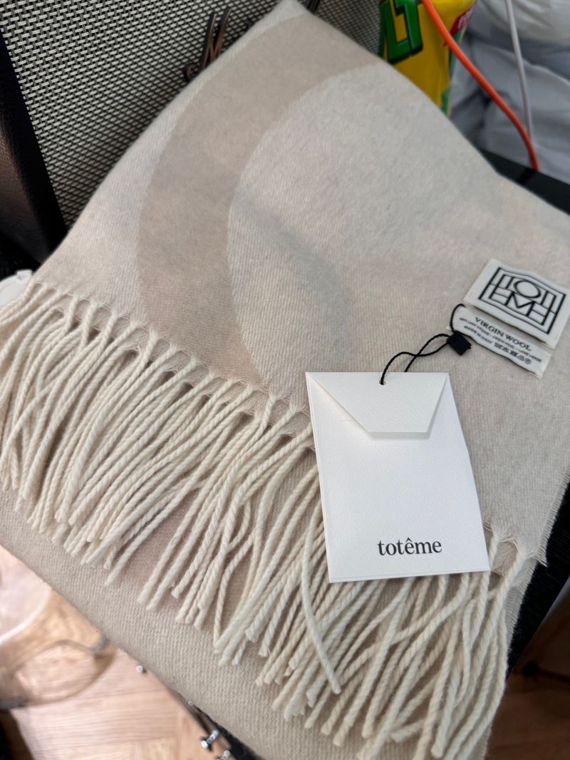 Toteme Scarf